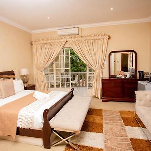 Luxury King Room